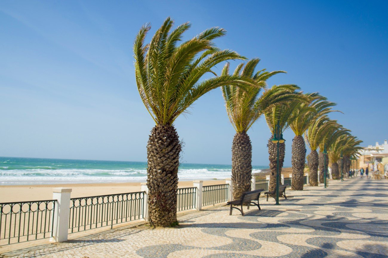 promenade-praia-da-luz promenade-praia-da-luz